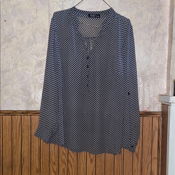 Long sleeve Black & white sheer Ana top (2X) - Picture 1 of 5